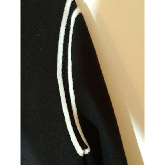 Athleta Venture Sweater - Black - Size XS - Great Condition! - Picture 4 of 9